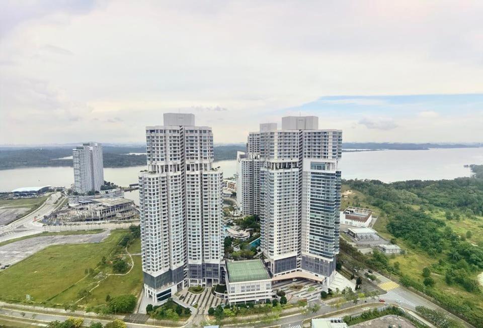 Apartment 0511 Almas W/sofa Bed 4pax Netflix By *
